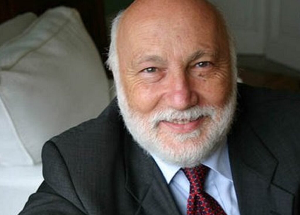 O sociólogo Domenico De Masi (2003) 