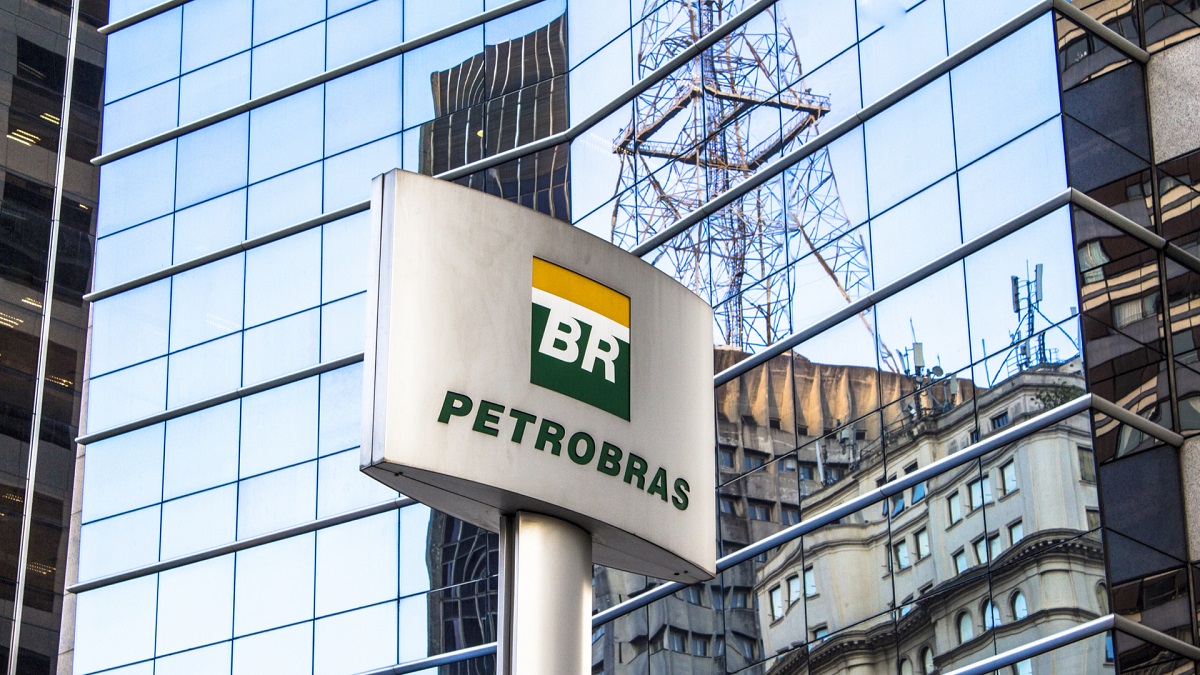 Nova política de dividendos da Petrobras PETR4 ou PETR3