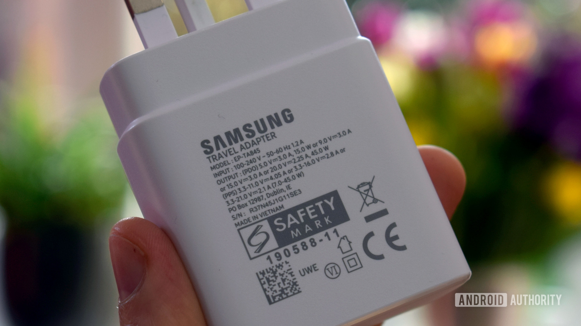 Especificações de carregamento do adaptador de viagem Samsung 45W